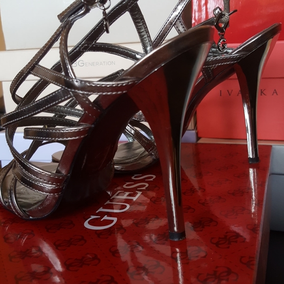 Guess Sandals - Picture 4 of 4